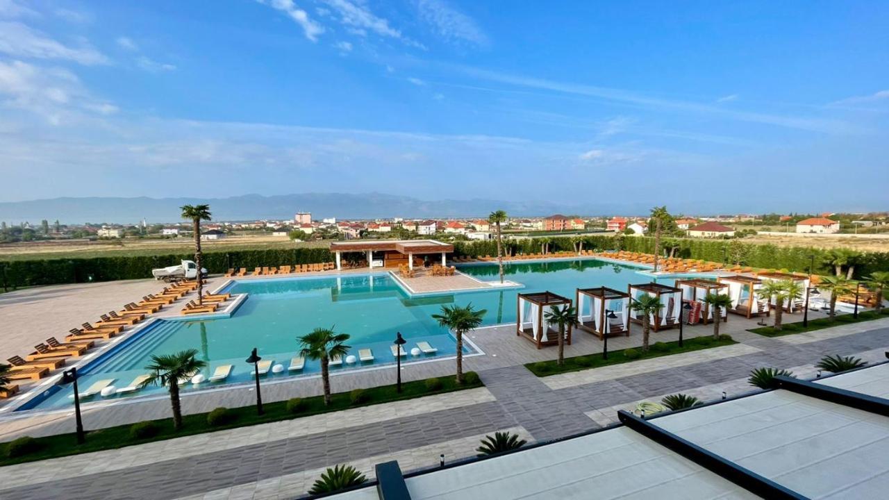 Deluxe Resort And Spa Koplik Eksteriør bilde